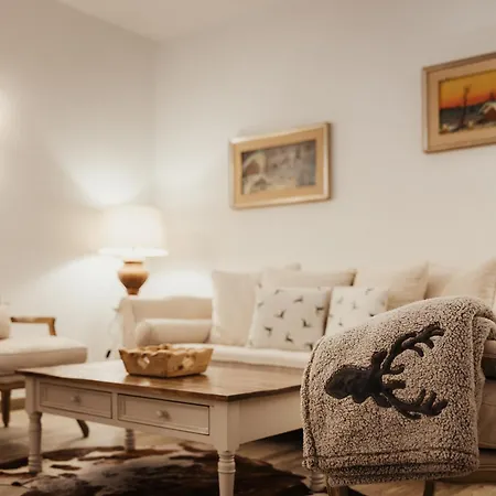 מלון Monte Cherz 3*