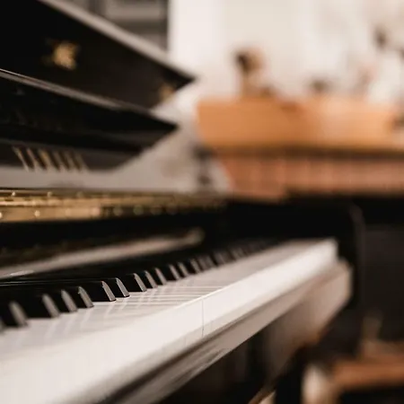 Monte Cherz מלון 3*