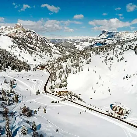 Monte Cherz Hotel 3*